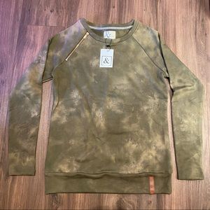 Ampersand Ave women’s sweatshirt